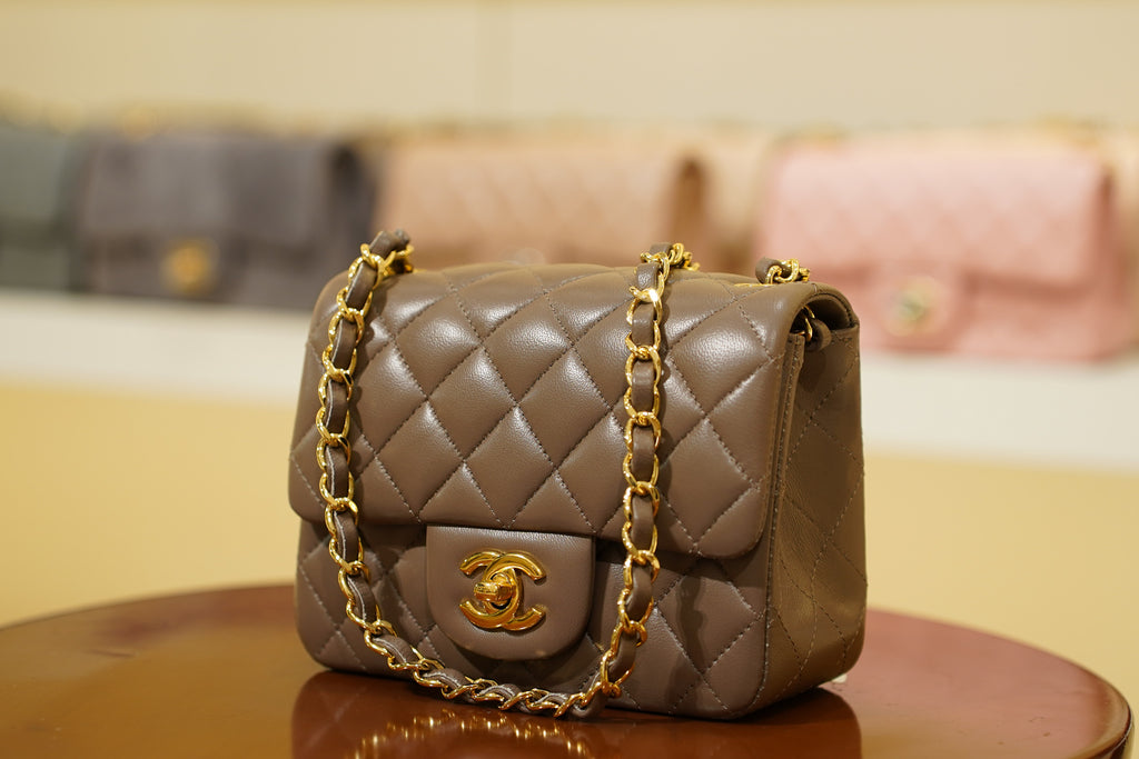 Chanel | Square Mini Flap Bag – Lambskin – Taupe – Gold Hardware