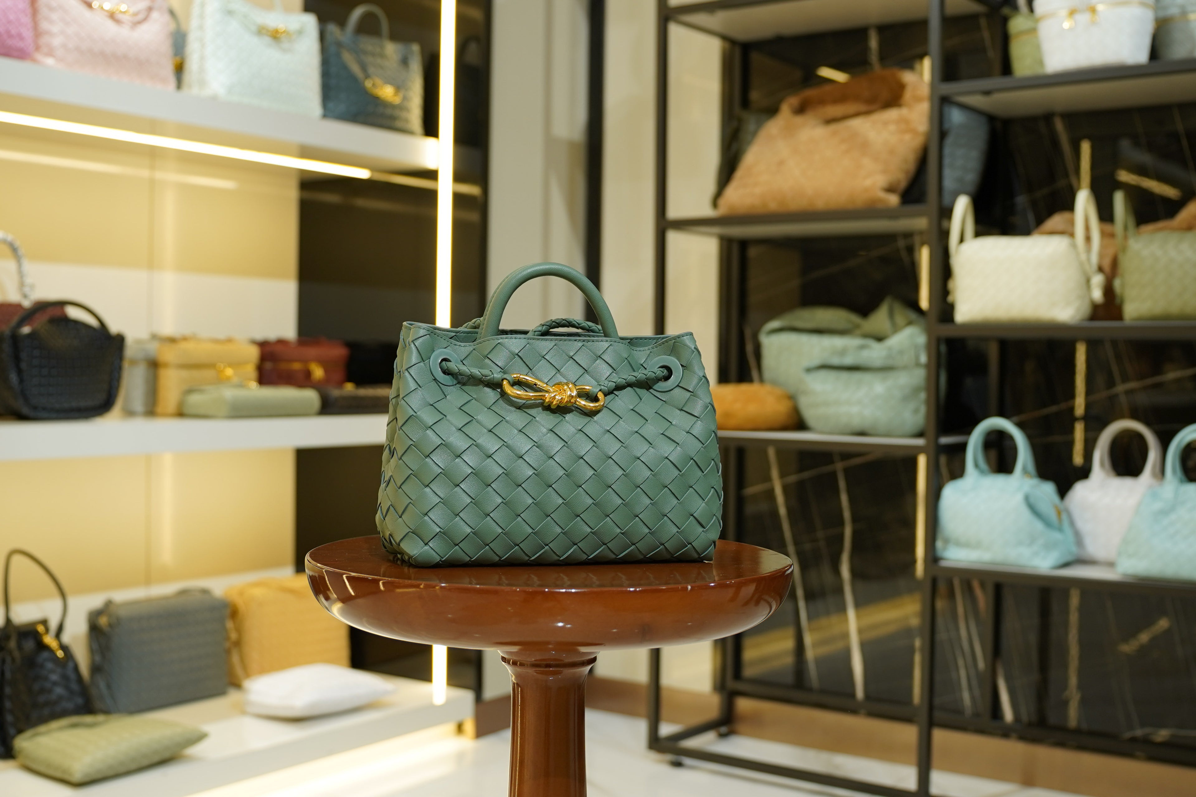Bottega Veneta | Andiamo – Intrecciato – Verde Pino – Gold Hardware