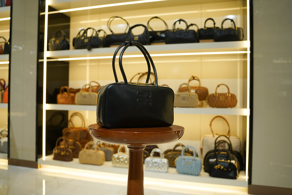 Miu Miu | Beau – Leather – Black – Gold Hardware