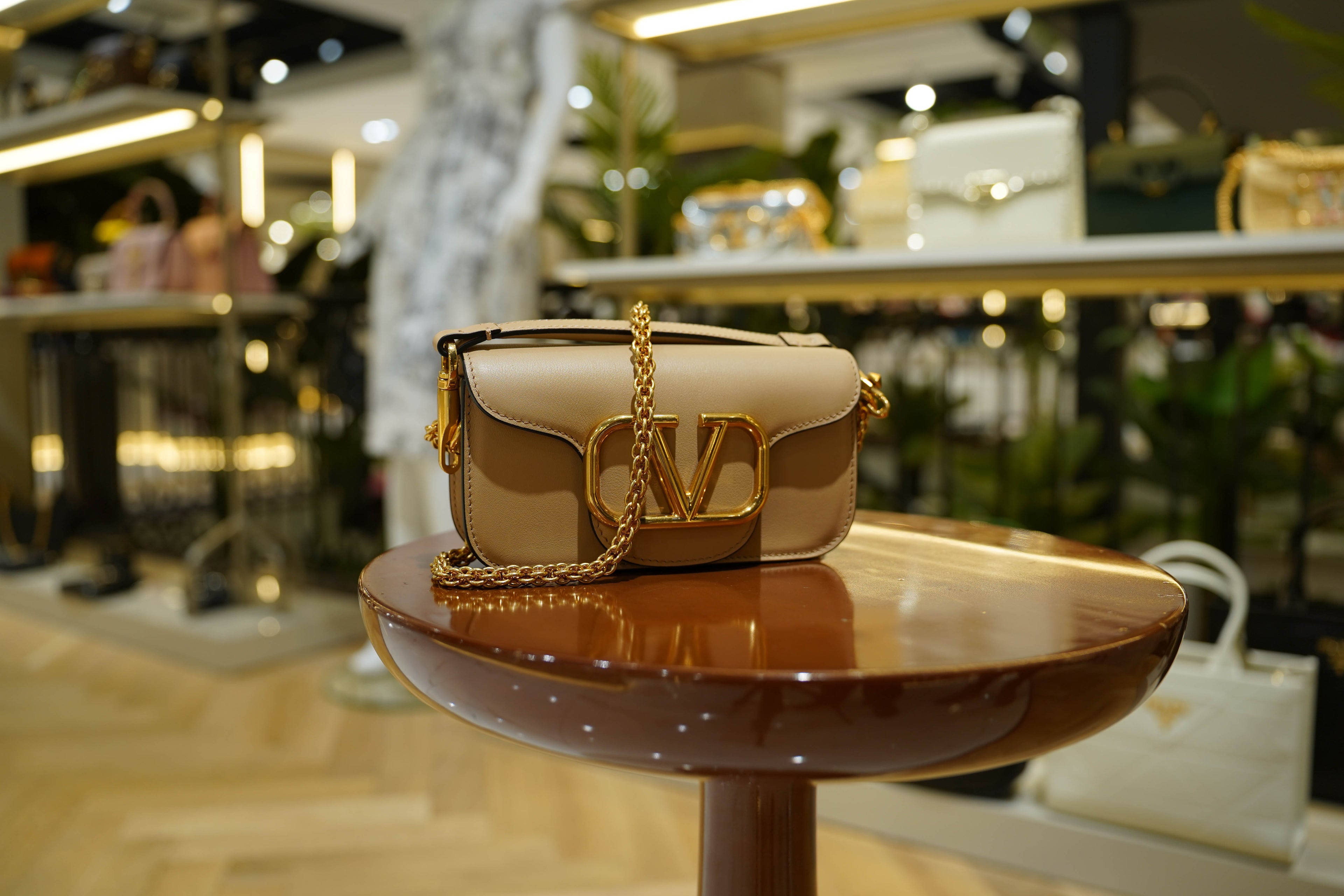 Valentino | Loco – Leather – Beige – Gold Hardware