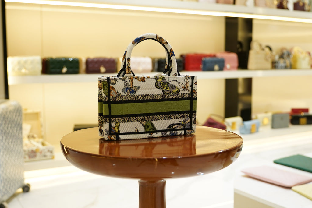 Dior | Book Tote – Canvas – Multicolor – Black Hardware