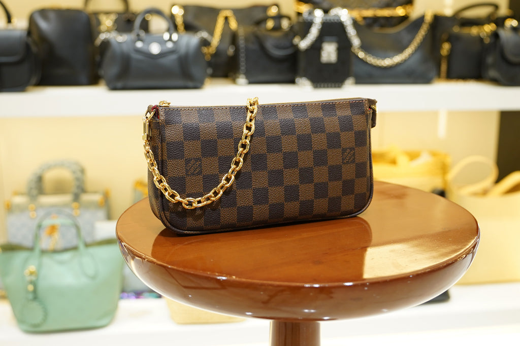 Louis Vuitton | Pochette Métis – Canvas – Damier Ebene – Gold Hardware