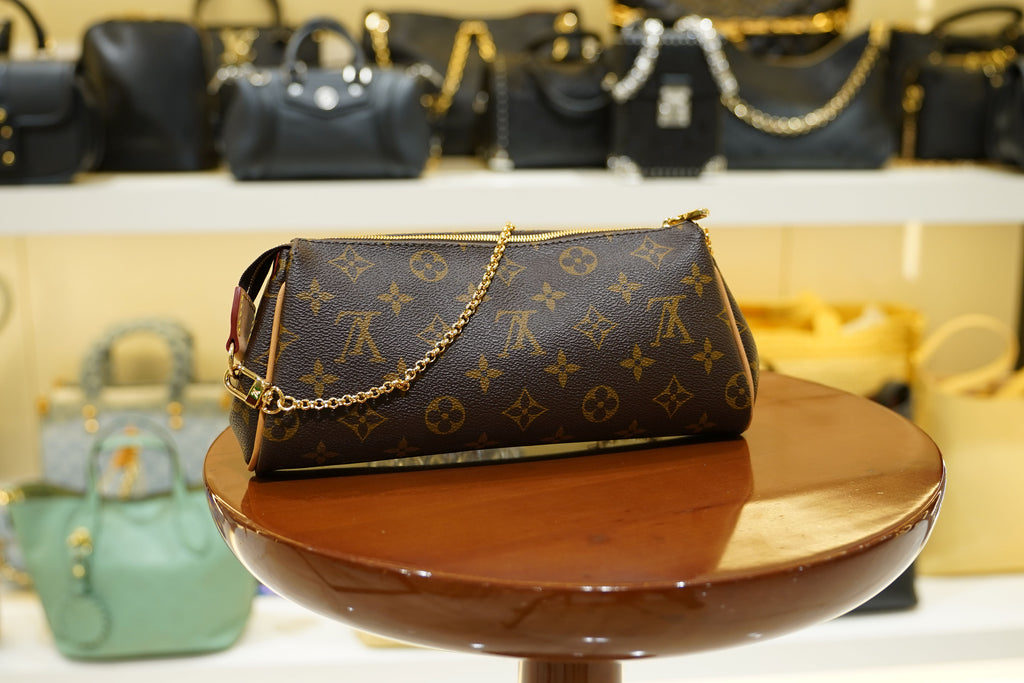 Louis Vuitton | Pochette Metis – Canvas – Brown – Gold Hardware