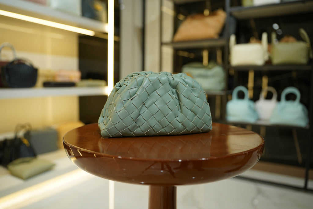 Bottega Veneta | Intrecciato Pouch – Leather – Green – Gold Hardware