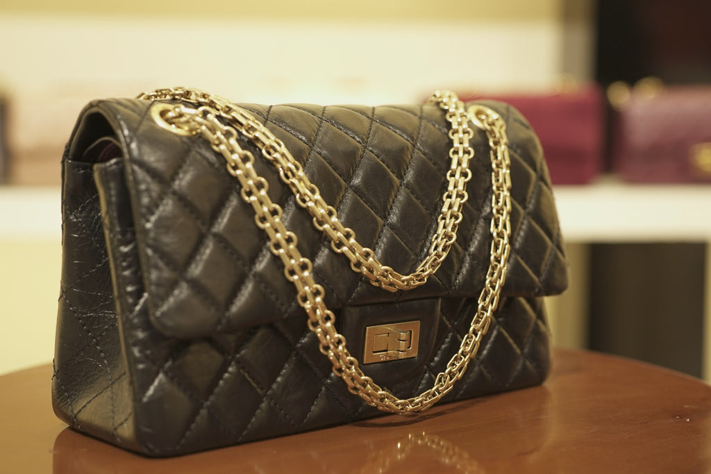 Chanel | Reissue 2.55 – Lambskin – Black – Gold Hardware