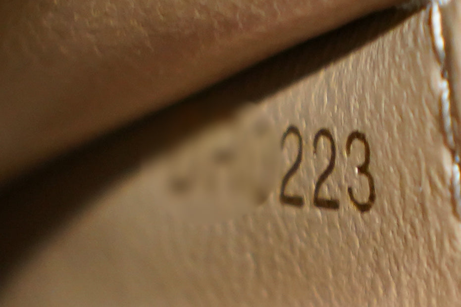 Louis Vuitton | Capucines Medium – Ostrich Leather – Brown – Gold Hardware