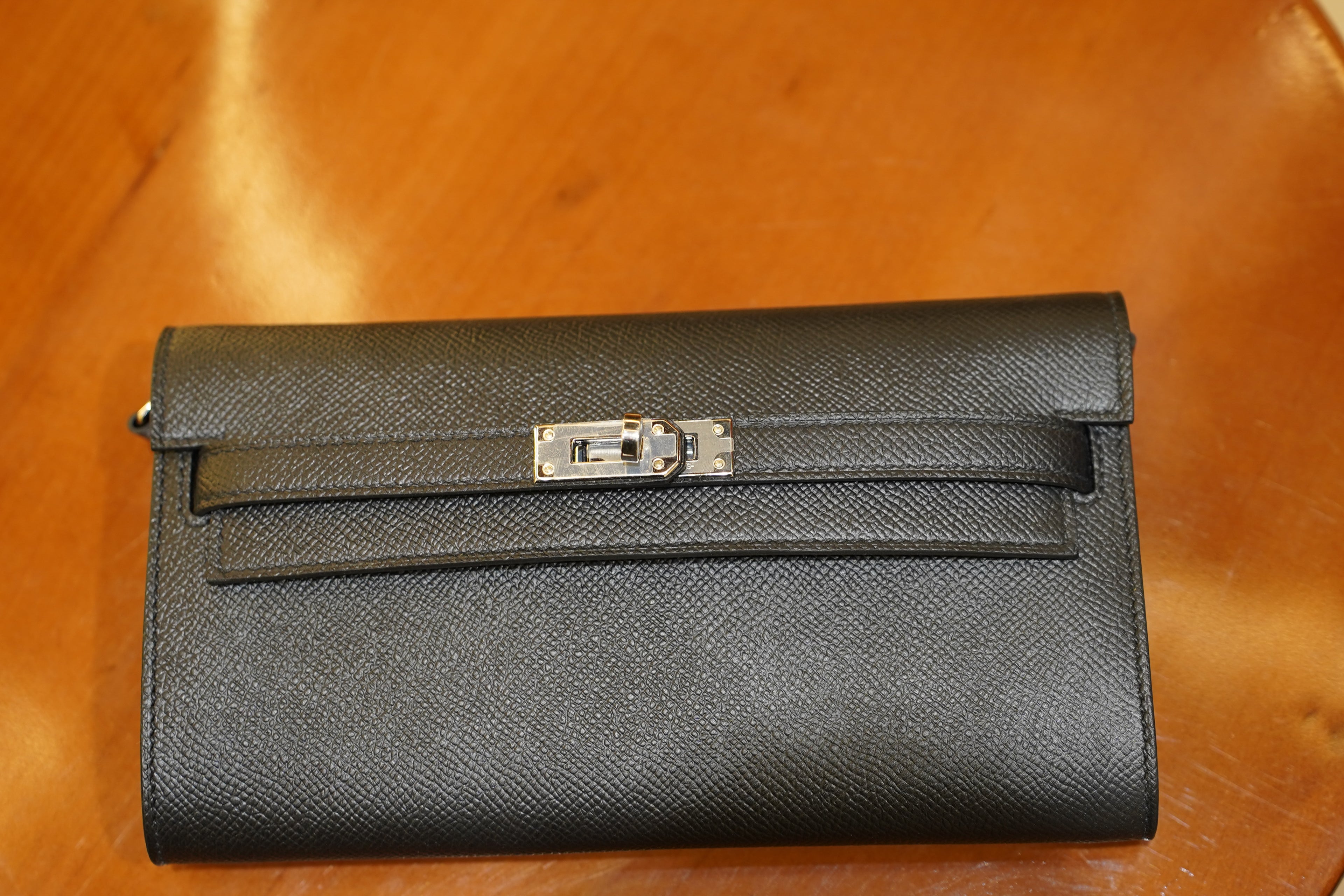 Hermes | Kelly – 28 – Epsom – Black – Silver Hardware