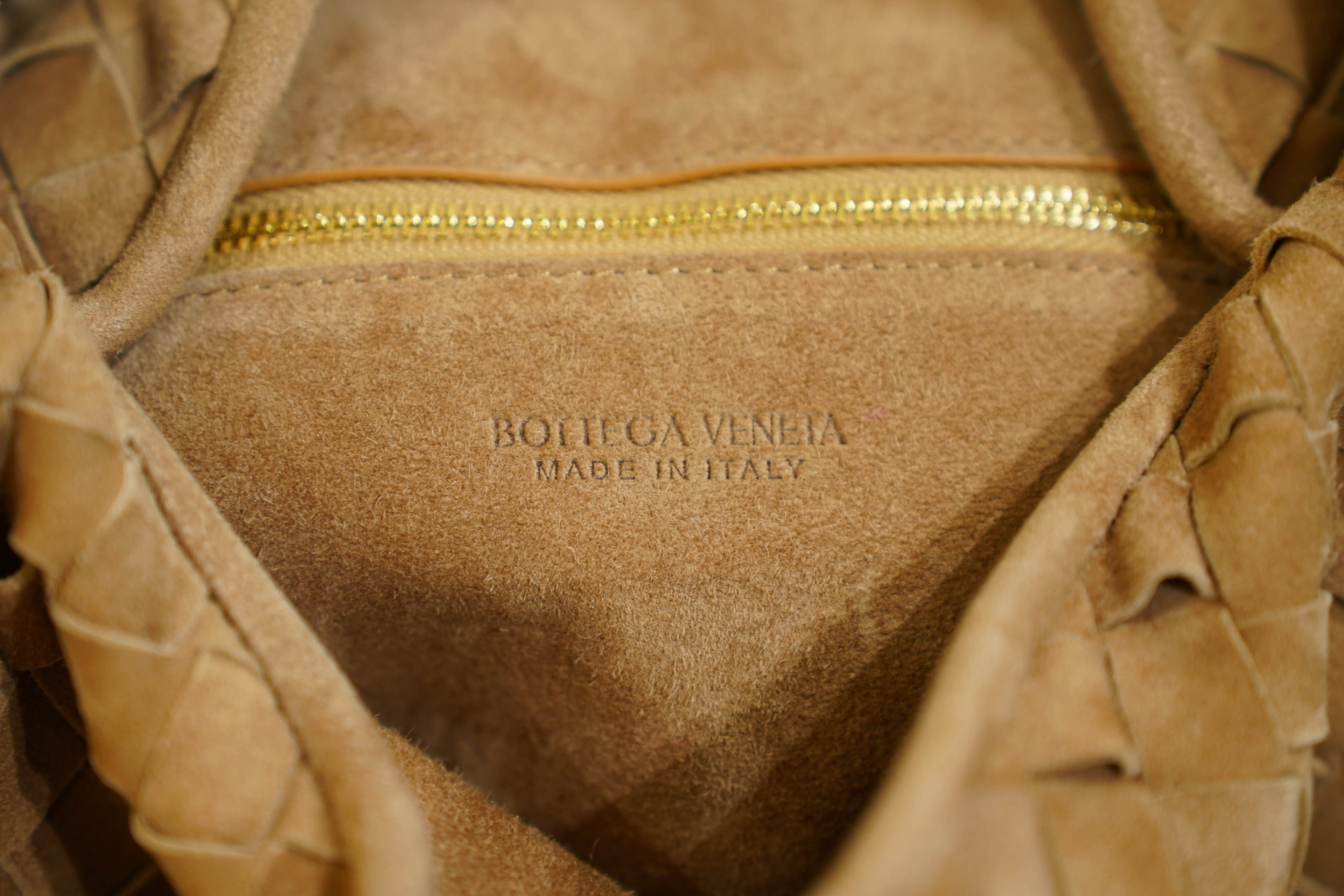 Bottega Veneta | Jodie (Large) – Intrecciato – Beige – Gold Hardware