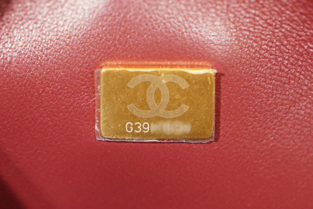 Chanel | Square Mini Flap Bag – Leather – Burgundy – Gold Hardware