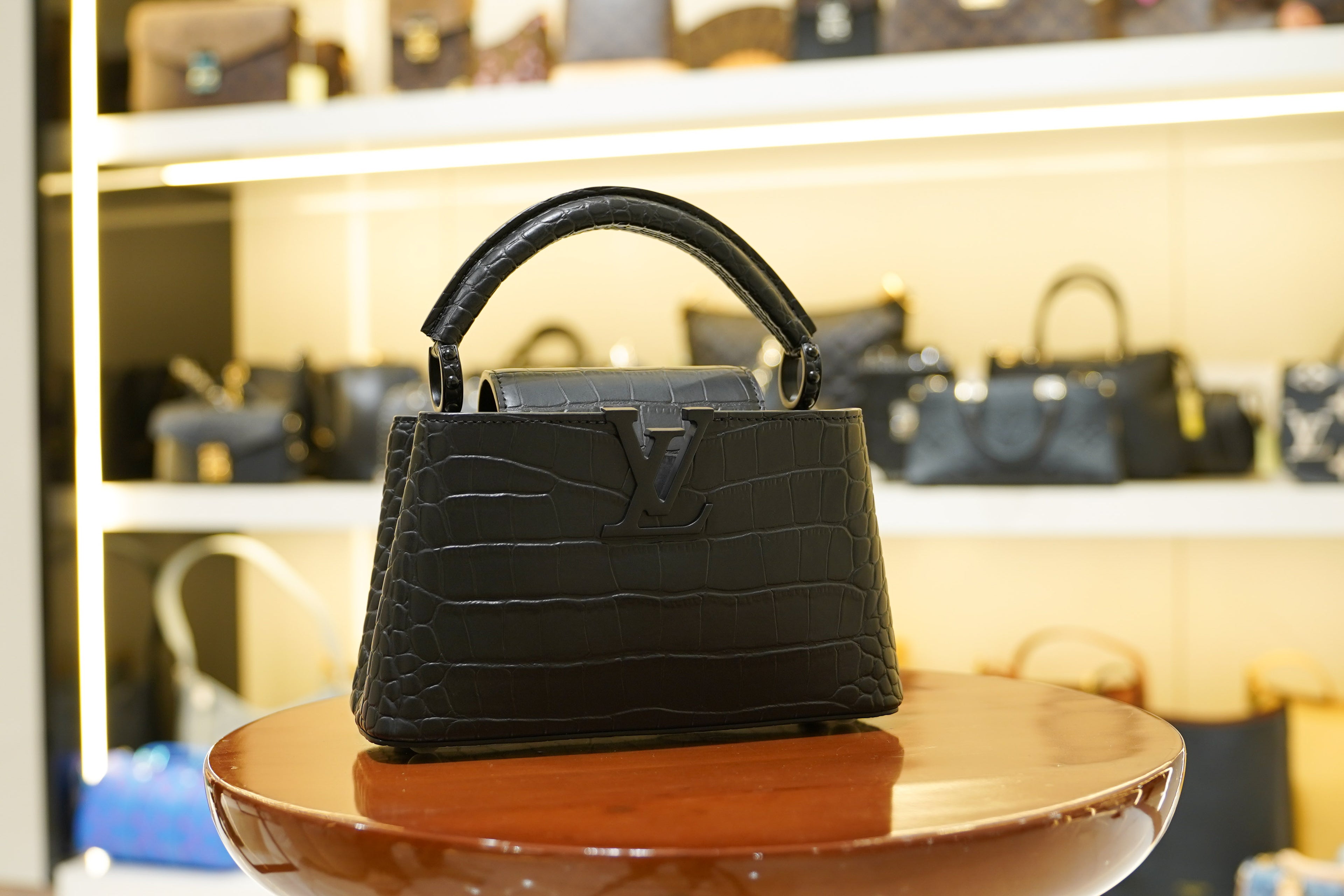 Louis Vuitton | Capucines – Crocodile Leather – Black – Gold Hardware