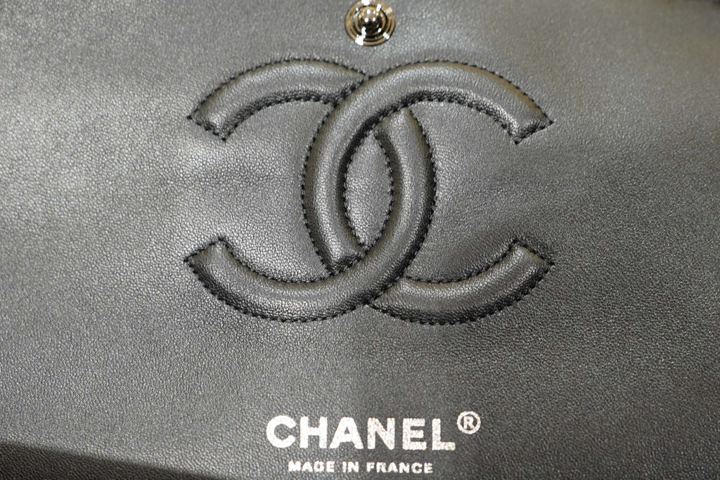 Chanel | Classic Flap Bag – Medium – Tweed – Multicolor – Black Hardware