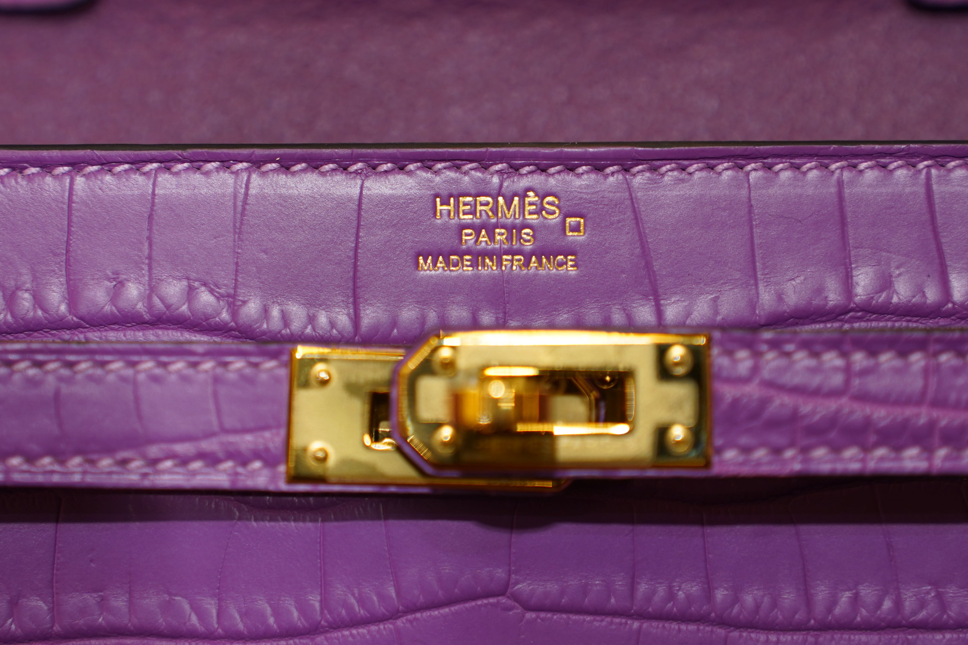 Hermes | Kelly – 28 – Crocodile Leather – Purple – Gold Hardware