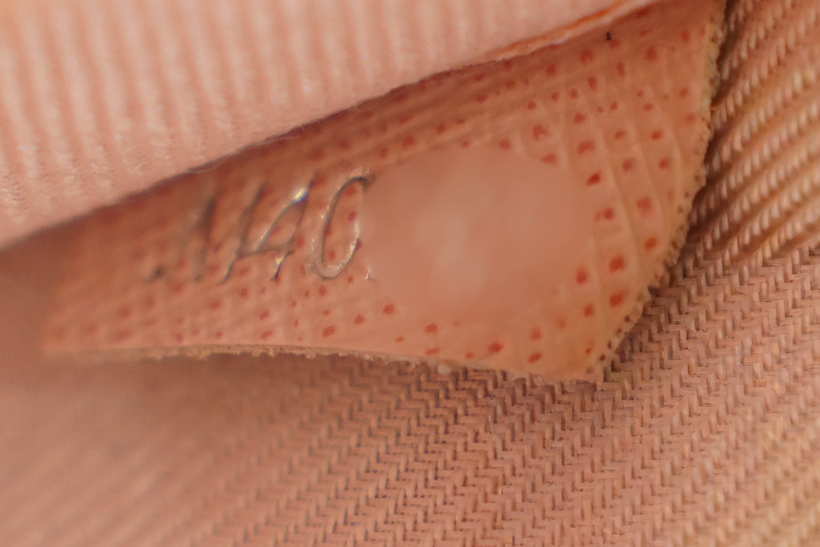 Louis Vuitton | Pochette Métis – Epi Leather – Rose Ballerine – Gold Hardware