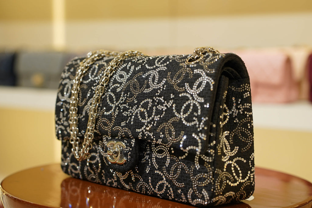 Chanel | Classic Flap Bag – Medium – Fabric – Black – Silver Hardware