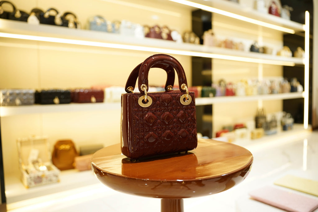 Dior | Lady Dior (Klein) – Lackleder – Burgunderrot – Goldene Hardware