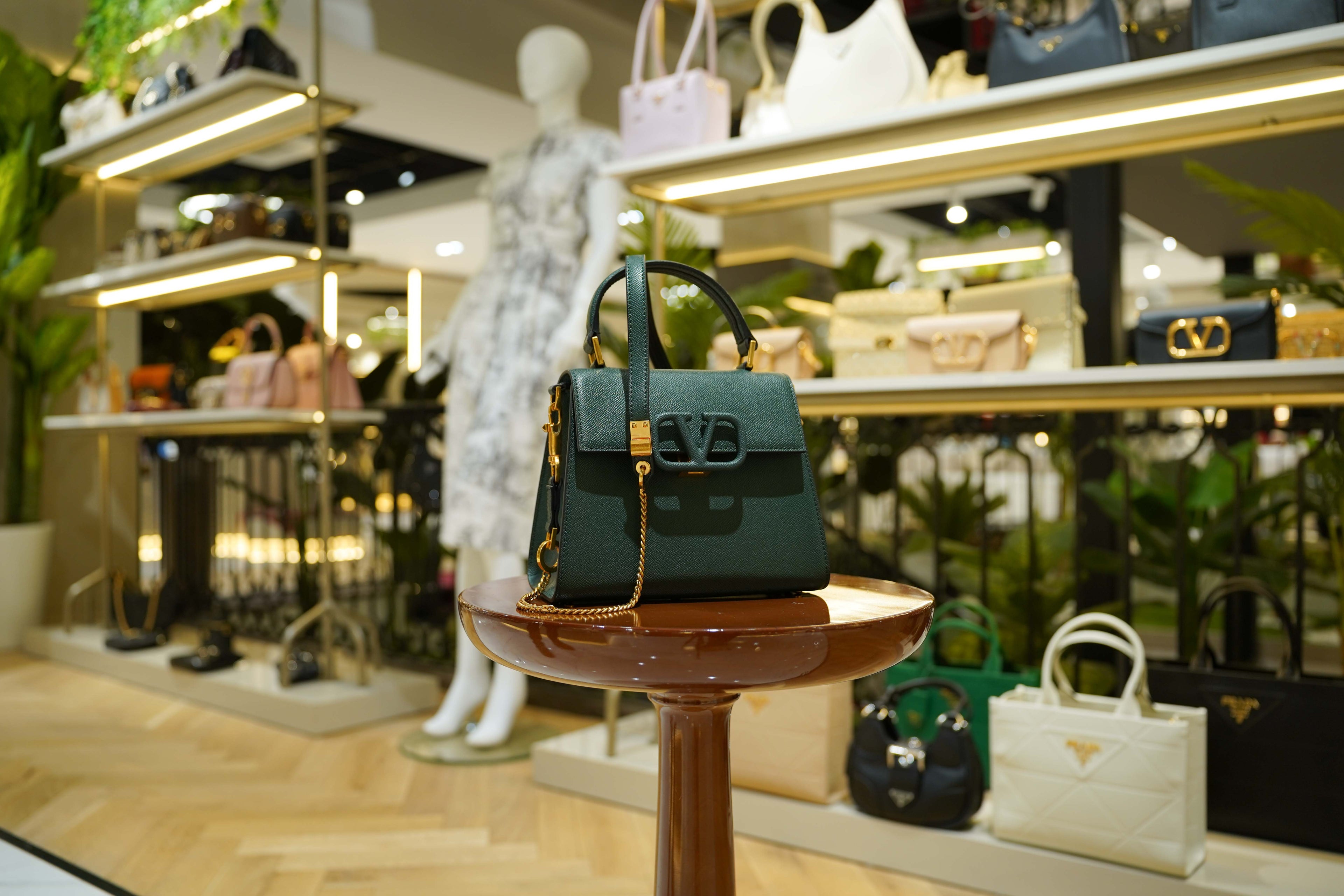 Valentino | Vsling – Leather – Green – Gold Hardware