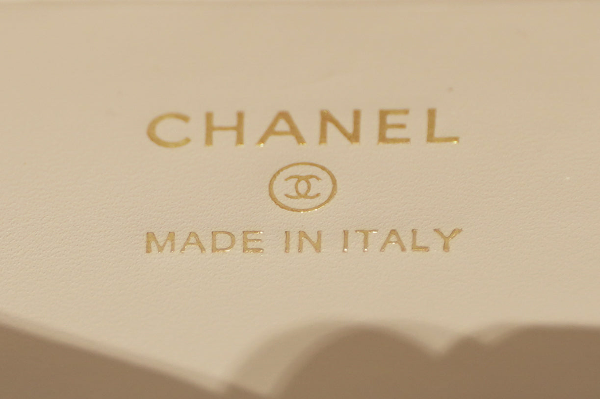 Chanel | Vanity Medium – Caviar Leather – Grey – Gold Hardware