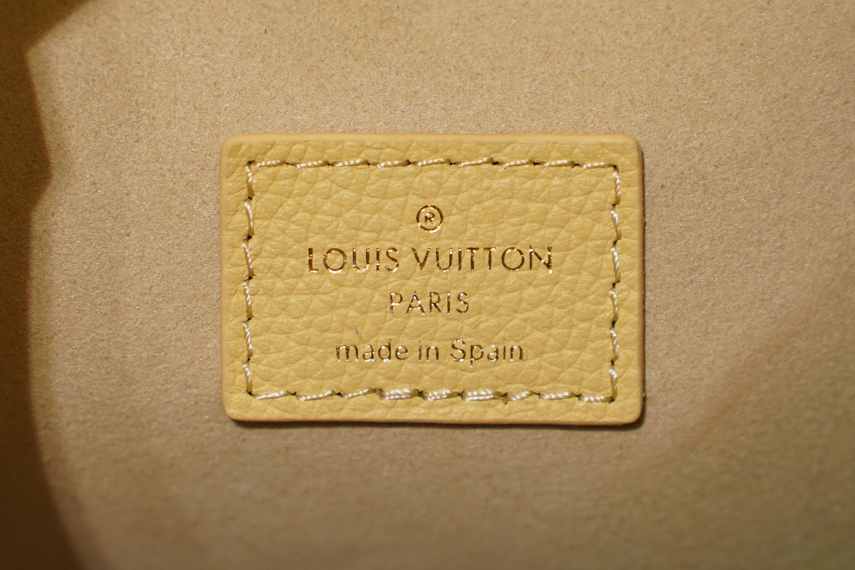 Louis Vuitton | Neverfull – Epi Leather – Jaune – Gold Hardware