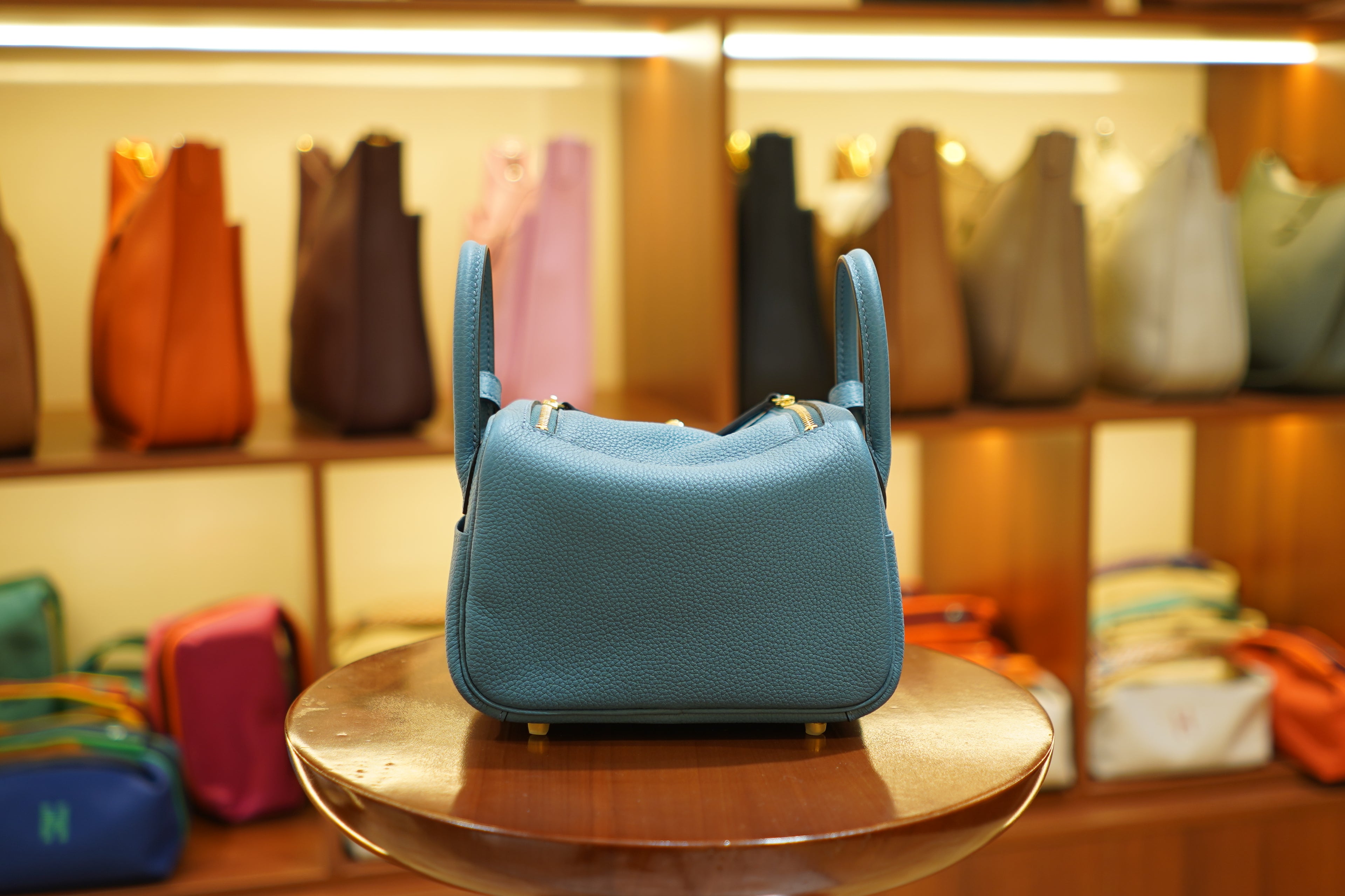 Hermes | Lindy Mini – Togo – Blue – Gold Hardware