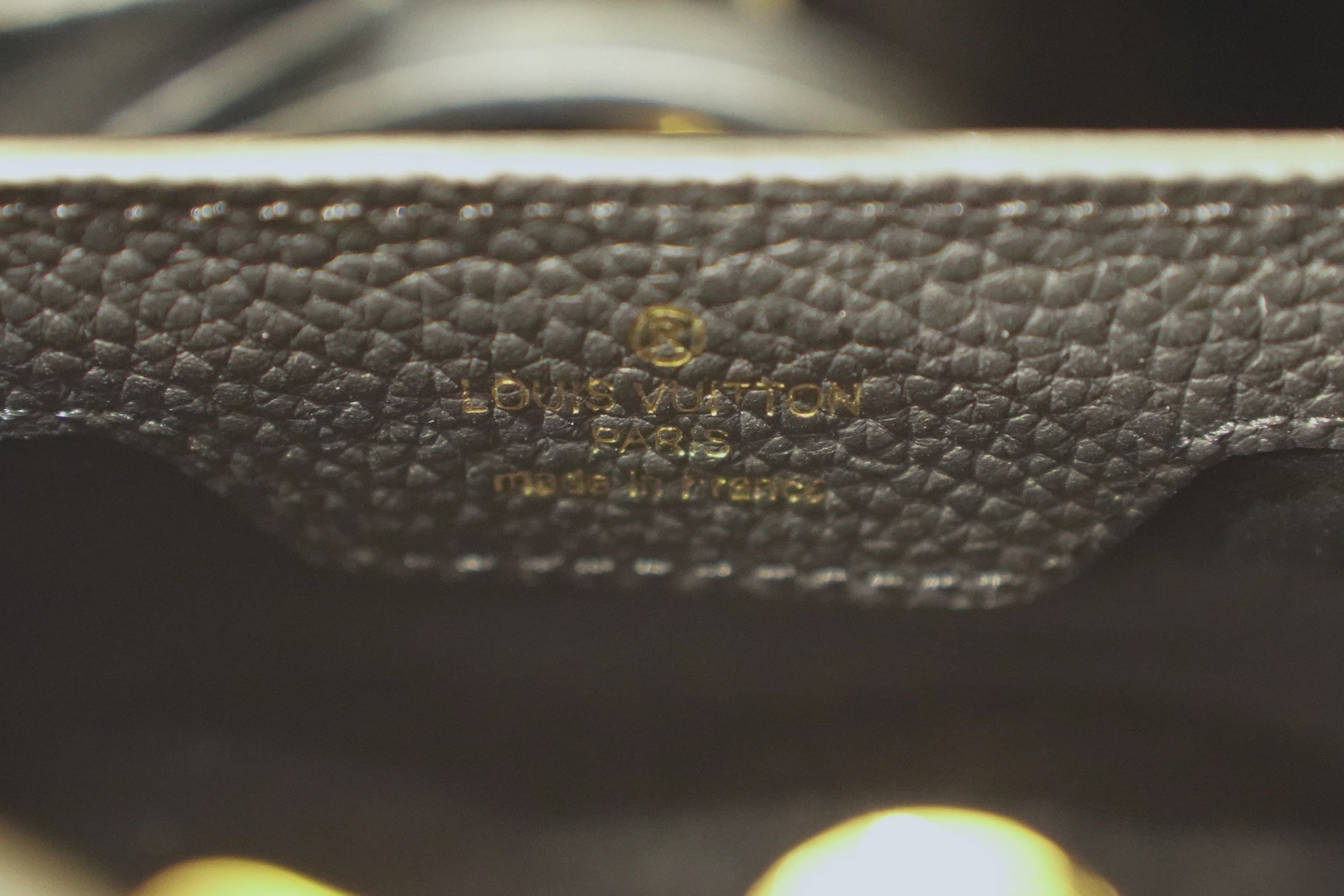 Louis Vuitton | Capucines – Leather – Black – Gold Hardware