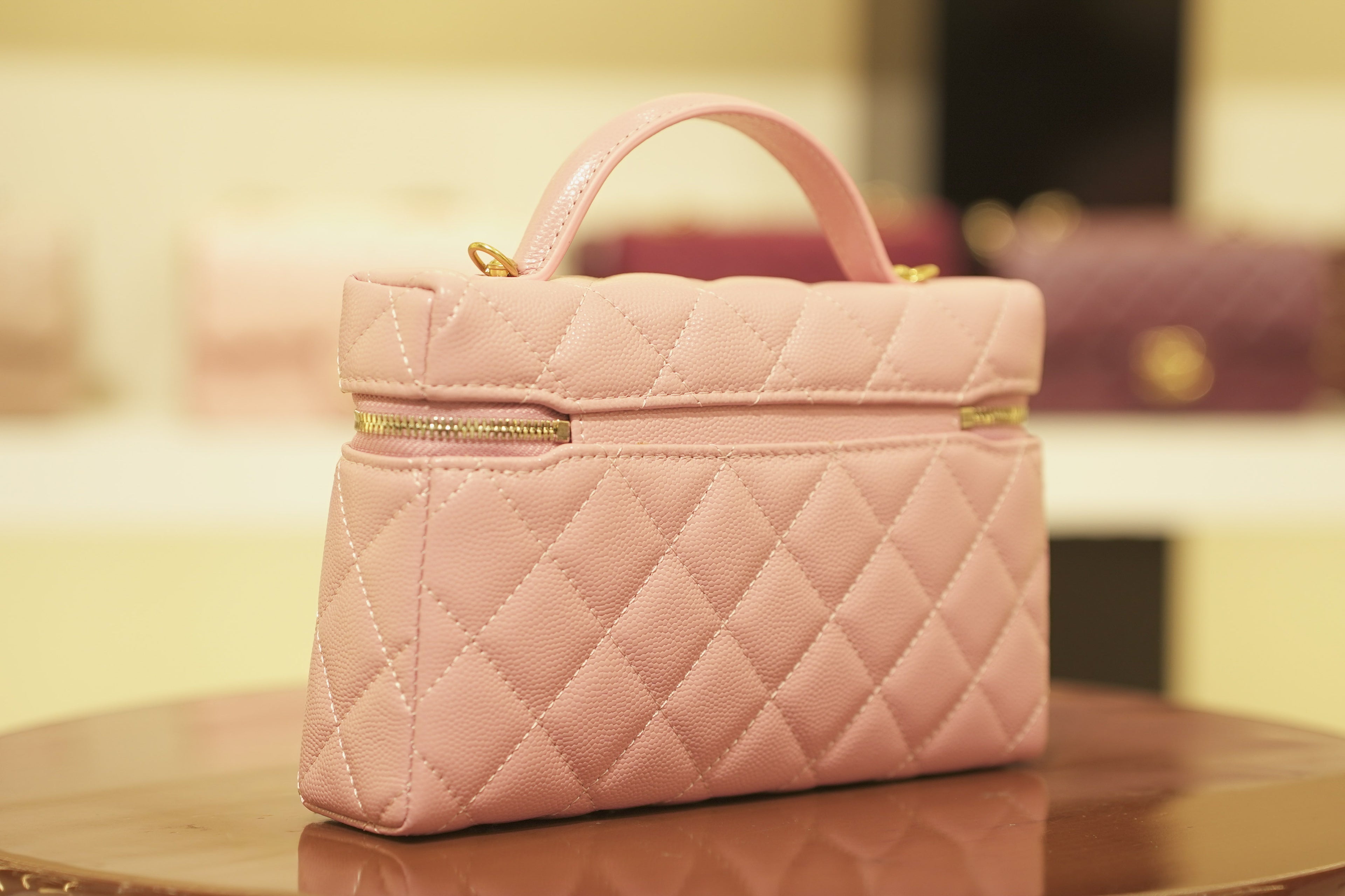 Chanel | Vanity Medium – Caviar Leather – Pink – Gold Hardware