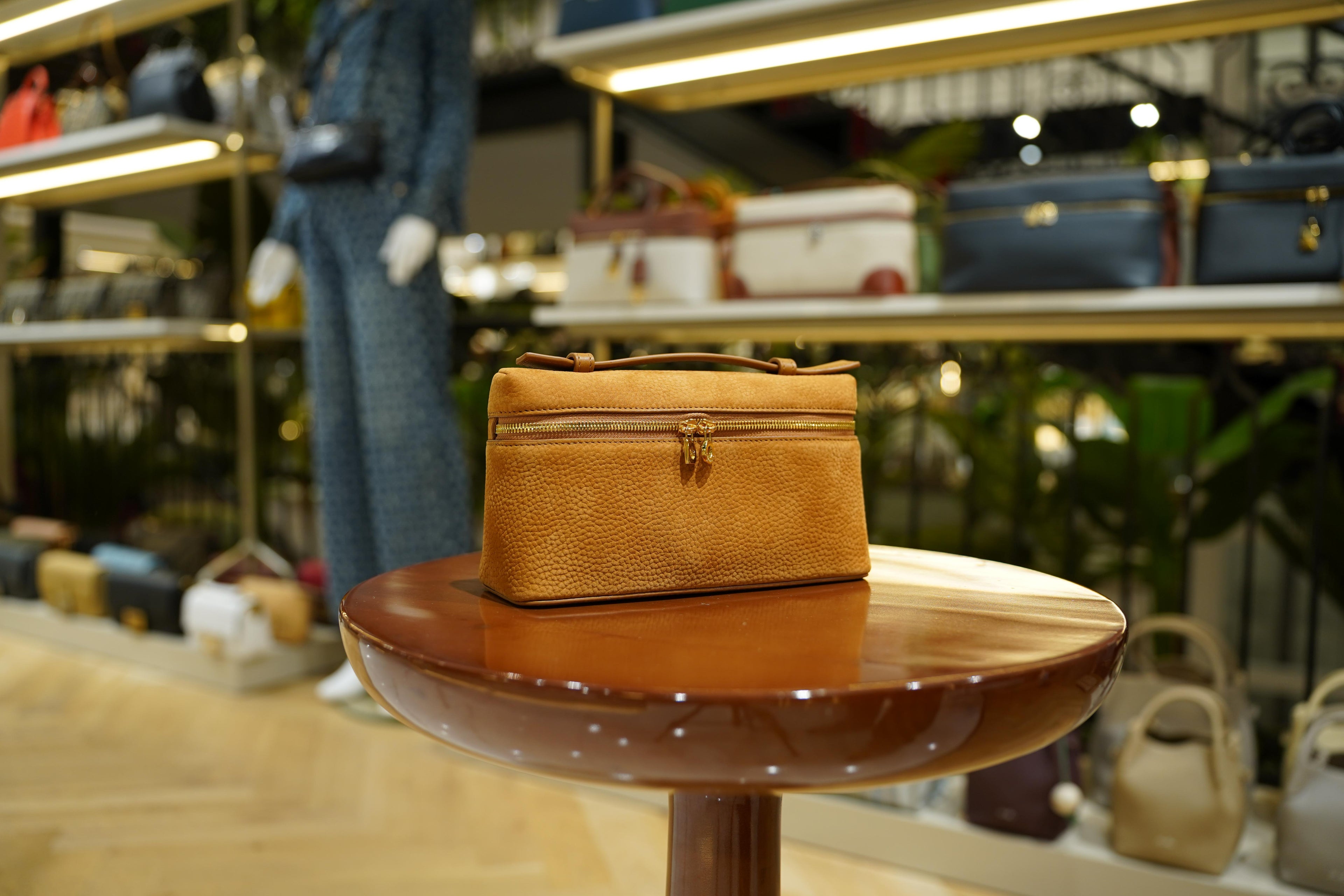Loro Piana | Extra-Pocket-L19 – Leather – Tan – Gold Hardware