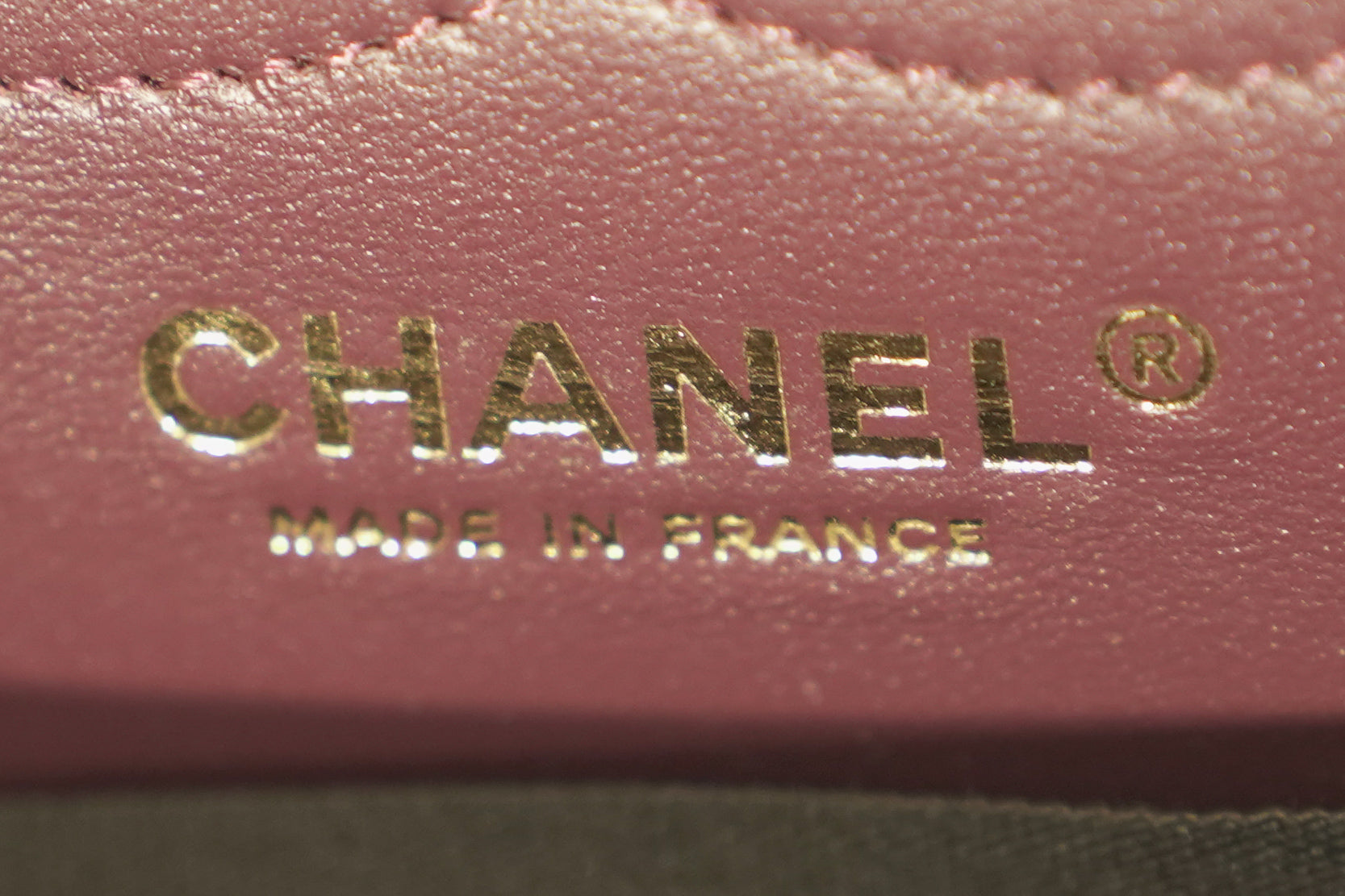Chanel | Reissue 2.55 – Lambskin – Black – Gold Hardware