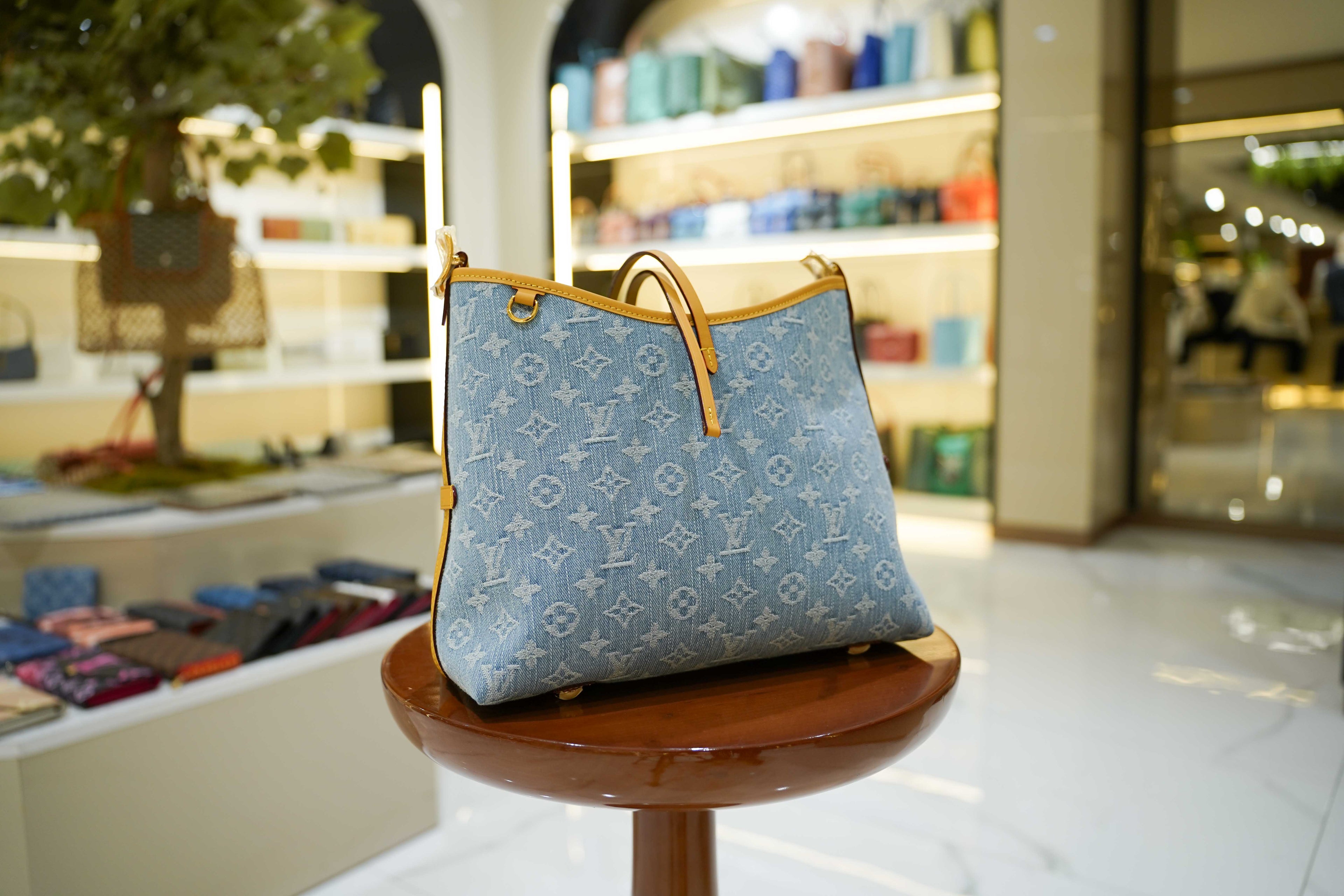 Louis Vuitton | Neverfull – Denim – Blue – Gold Hardware