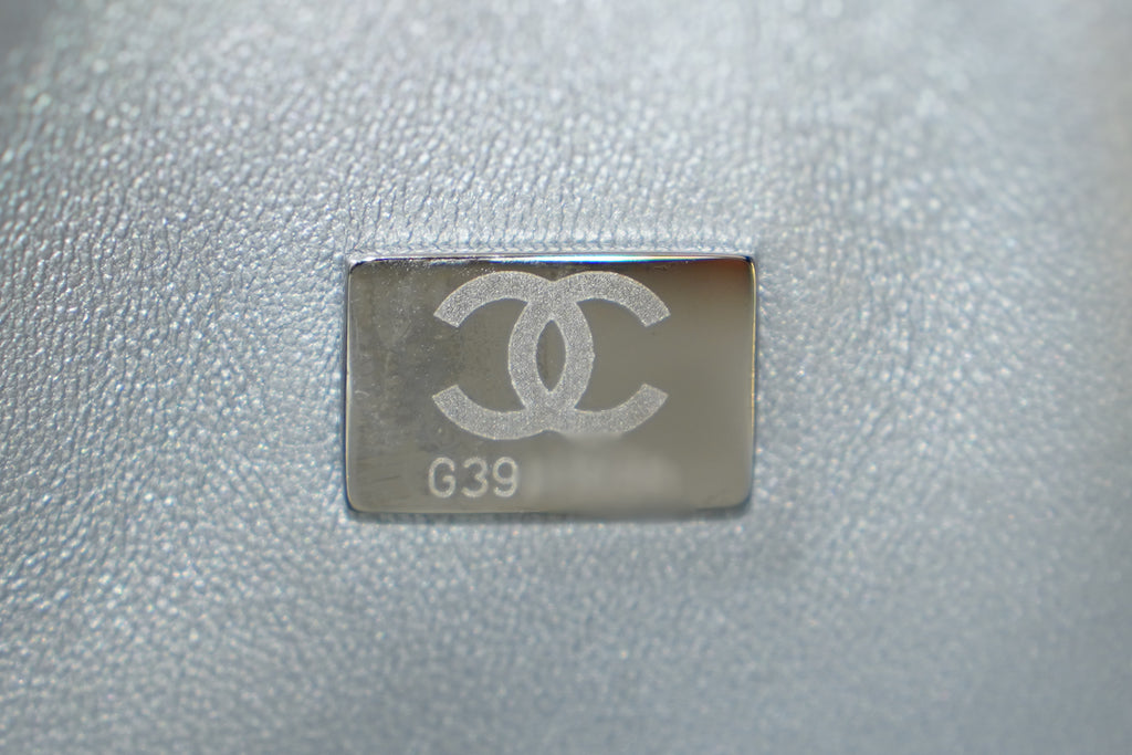 Chanel | Classic Flap Bag – Medium Leather – Silver – Silver Hardware