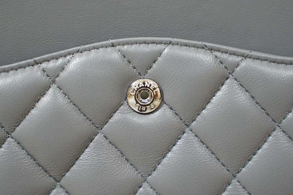 Chanel | Classic Flap Bag – Medium – Lambskin – Gray – Silver Hardware