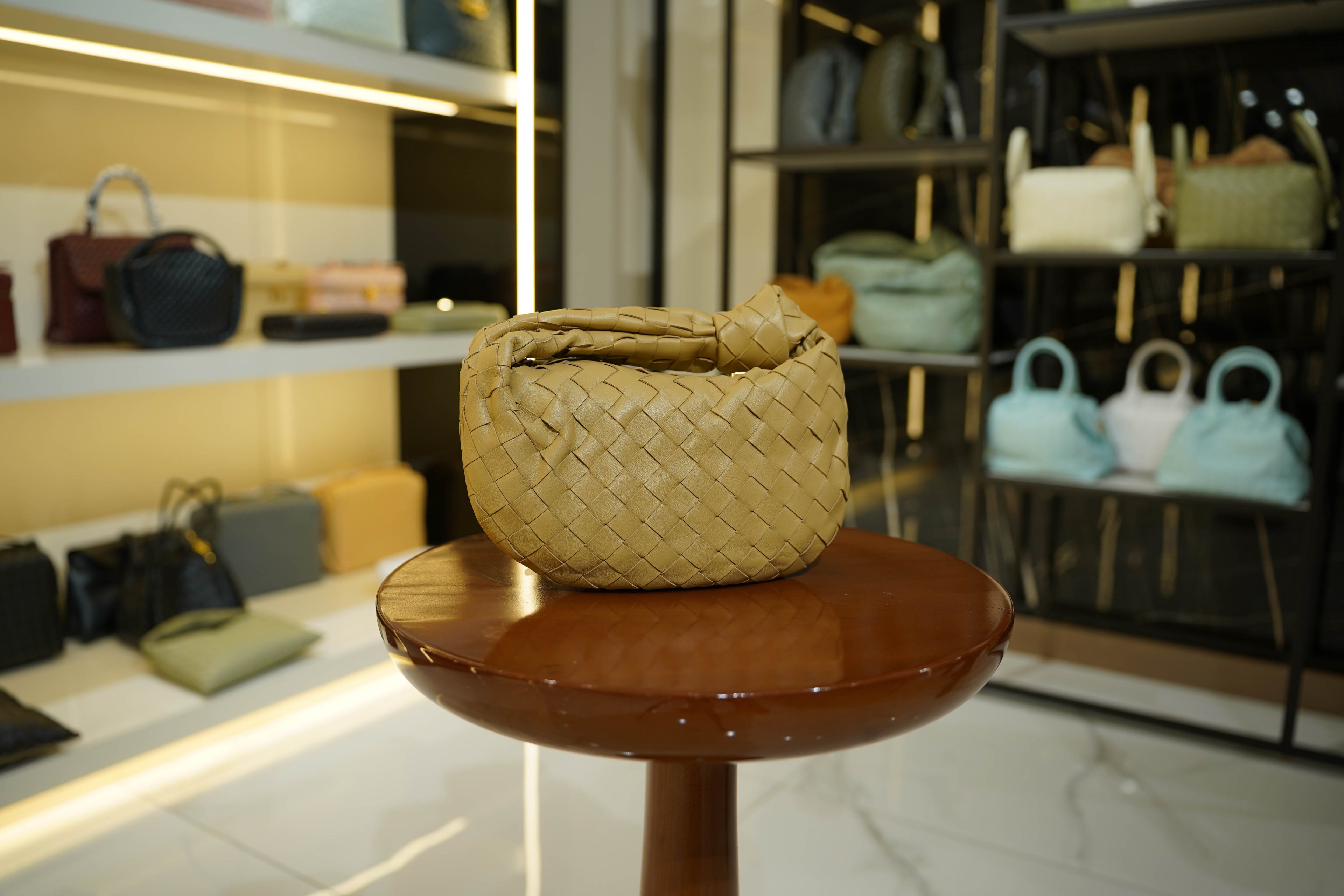 Bottega Veneta | Jodie – Leather – Honey – Gold Hardware