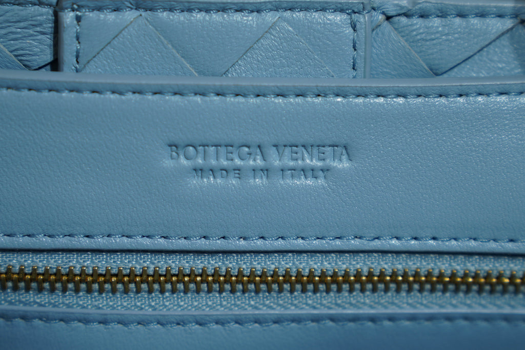 Bottega Veneta | Andiamo – Intrecciato – Light Blue – Gold Hardware