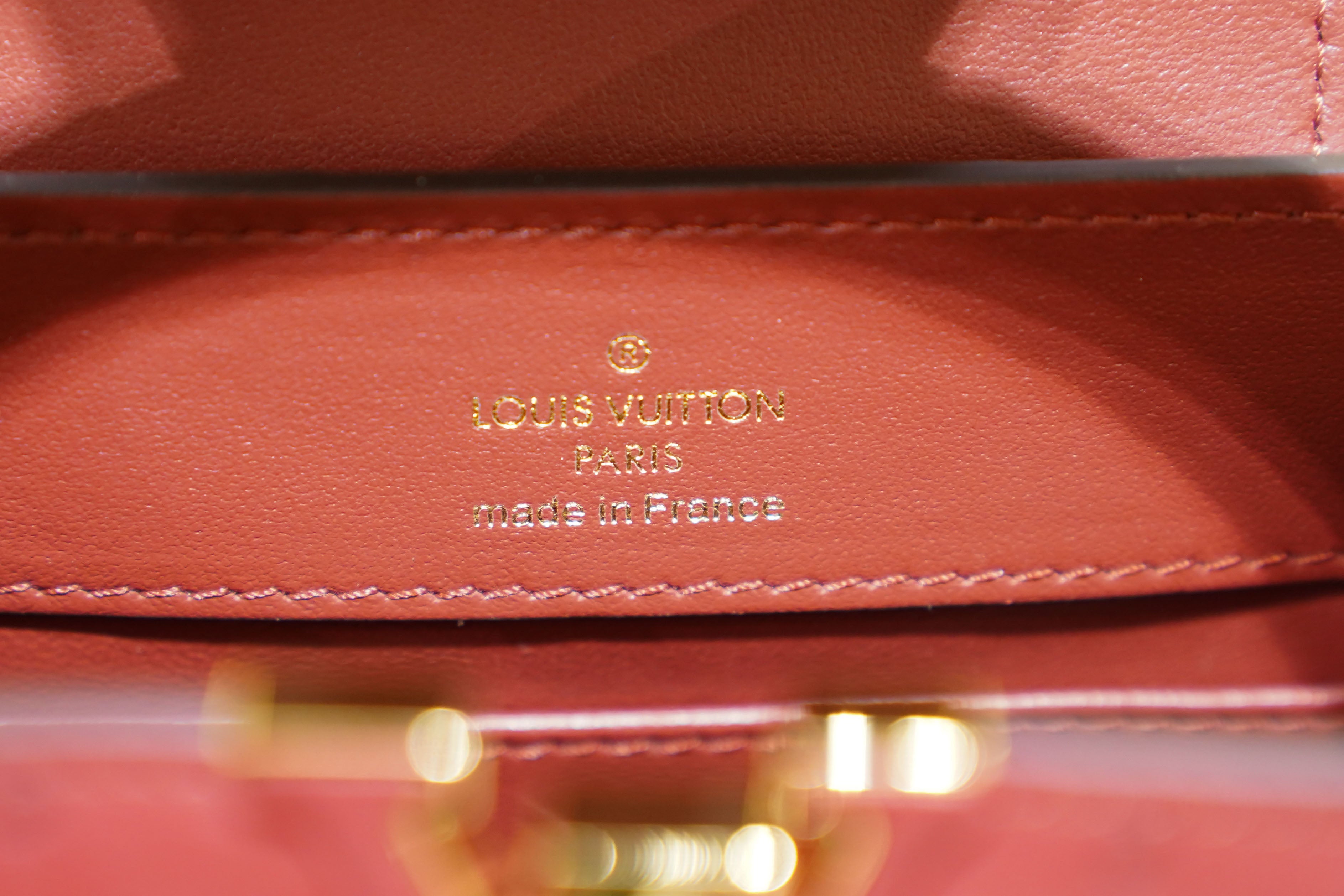 Louis Vuitton | Capucines Medium – Ostrich Leather – Red – Gold Hardware