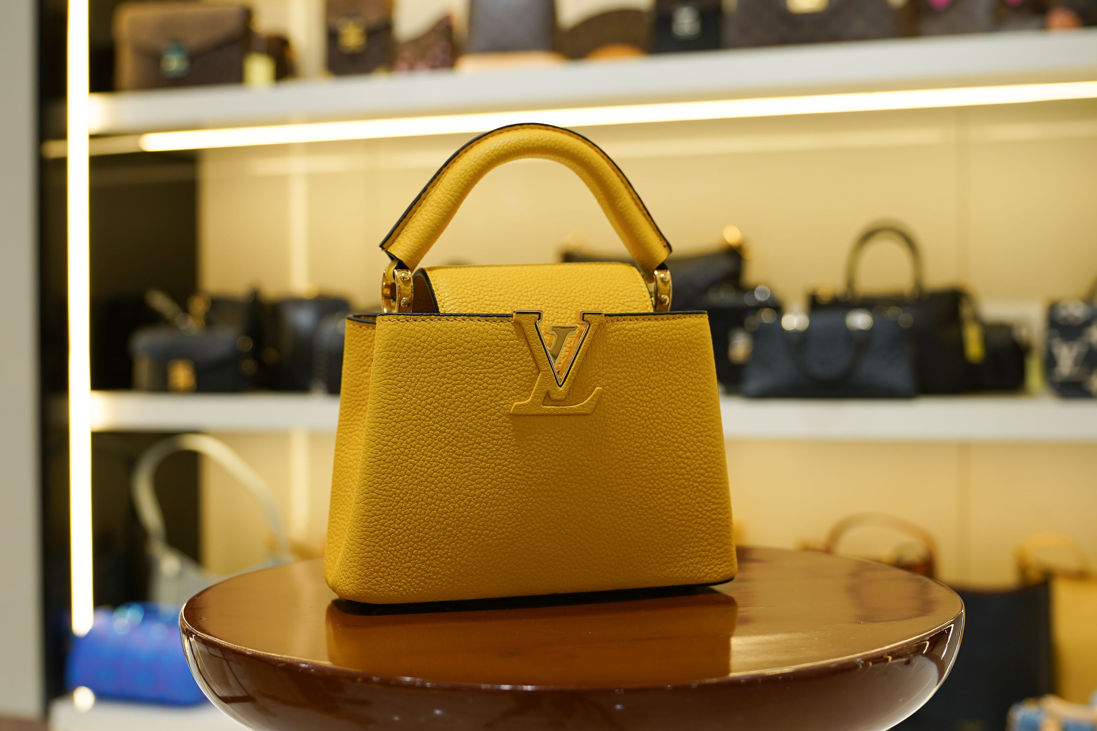Louis Vuitton | Capucines Medium – Leather – Yellow – Gold Hardware
