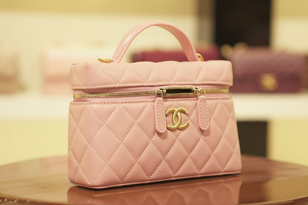 Chanel | Vanity Medium – Caviar Leather – Pink – Gold Hardware
