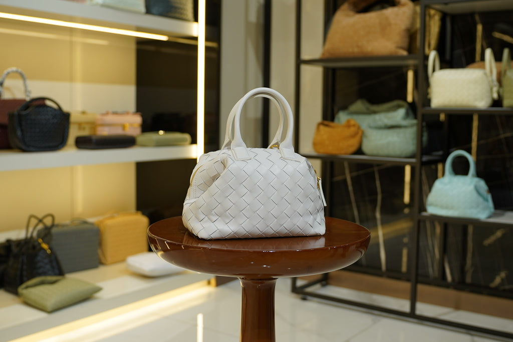 Bottega Veneta | Bauletto – Leather – White – Gold Hardware