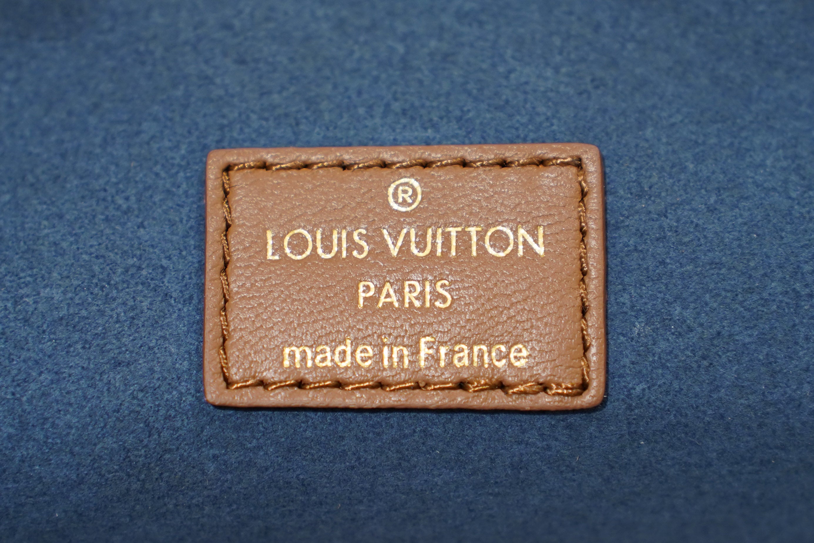 Louis Vuitton | Coussin Large – Leather – Brown – Gold Hardware