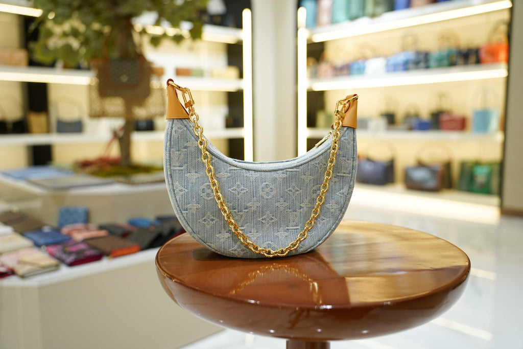 Louis Vuitton | Hobo Bag – Denim – Blue – Gold Hardware