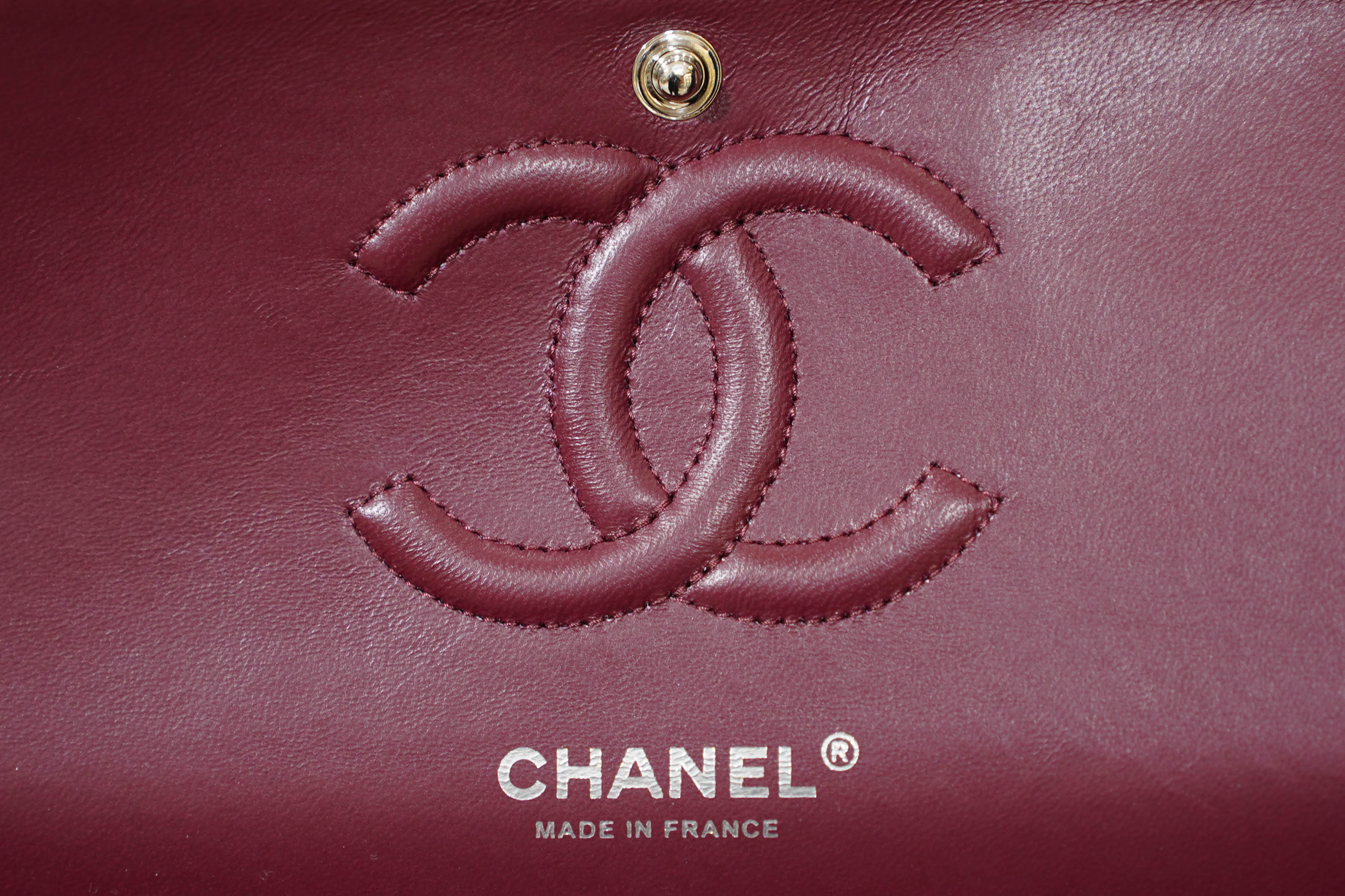 Chanel | Classic Flap Bag – Medium – Lambskin – Burgundy – Silver Hardware