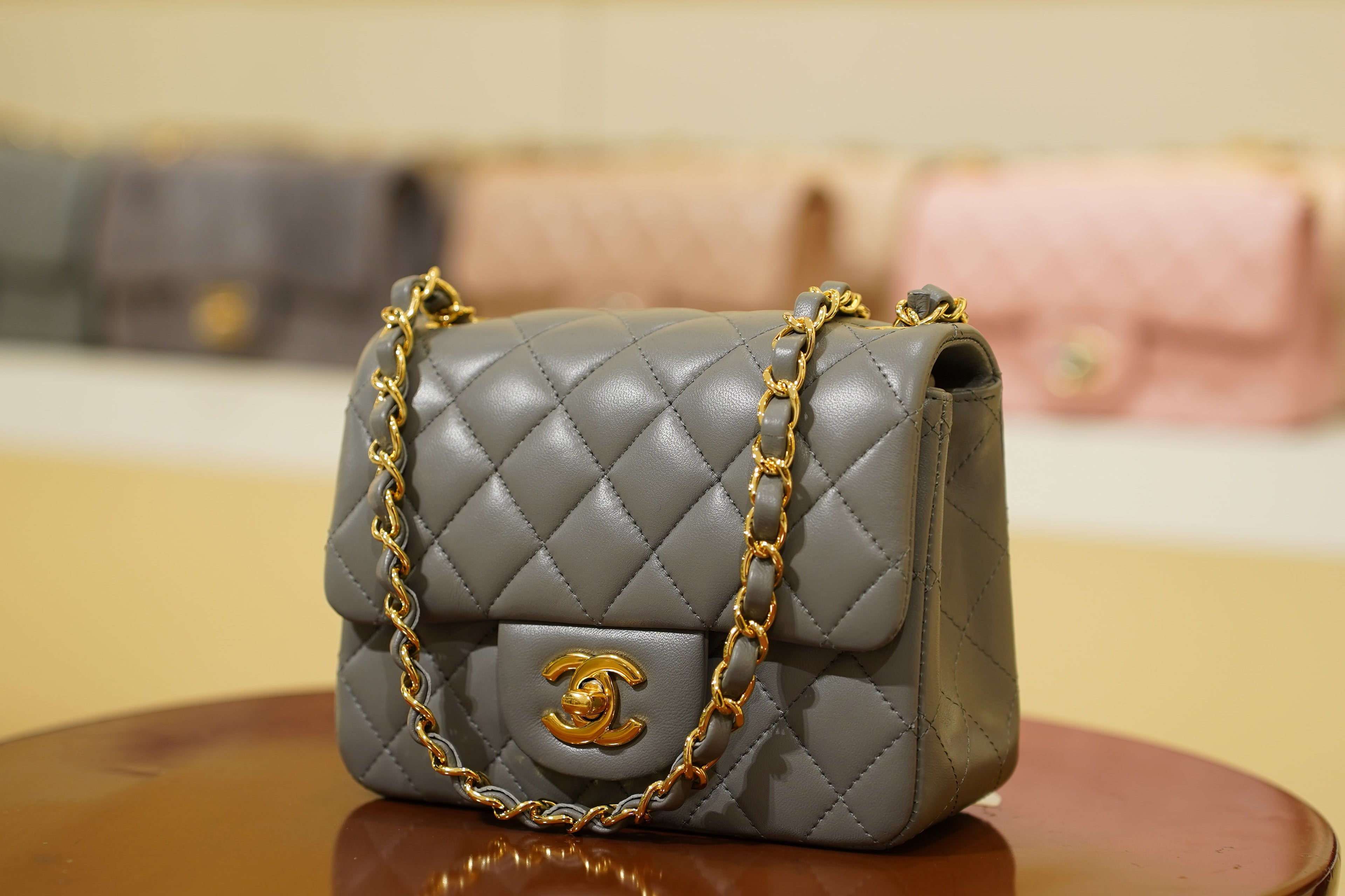 Chanel | Square Mini Flap Bag – Lambskin – Grey – Gold Hardware