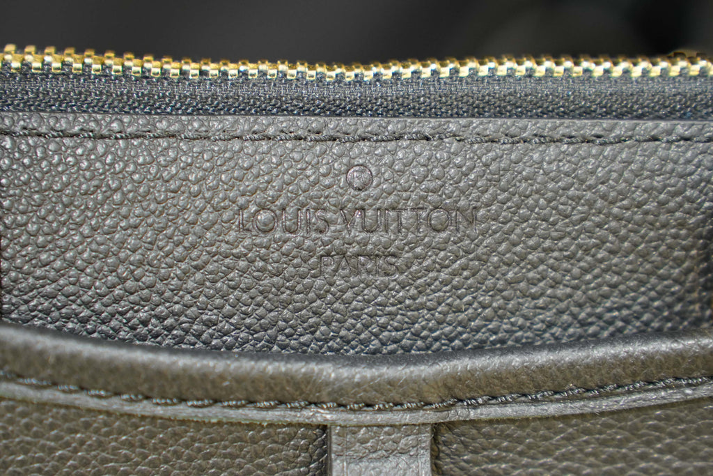 Louis Vuitton | Capucines – Leather – Black – Gold Hardware