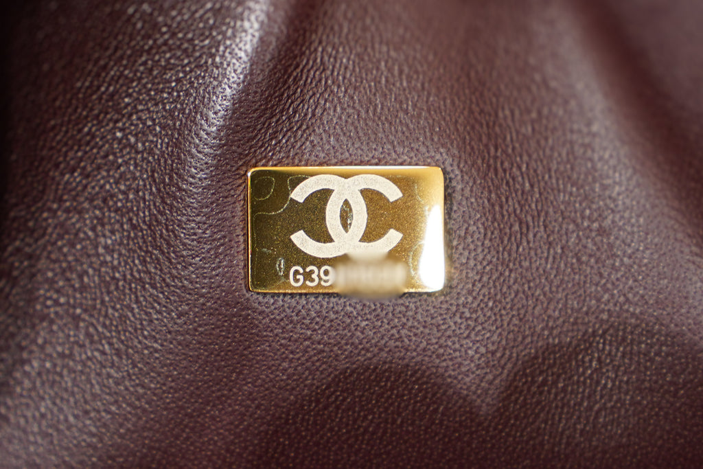 Chanel | Classic Flap Bag – Medium – Leather – Black – Gold Hardware