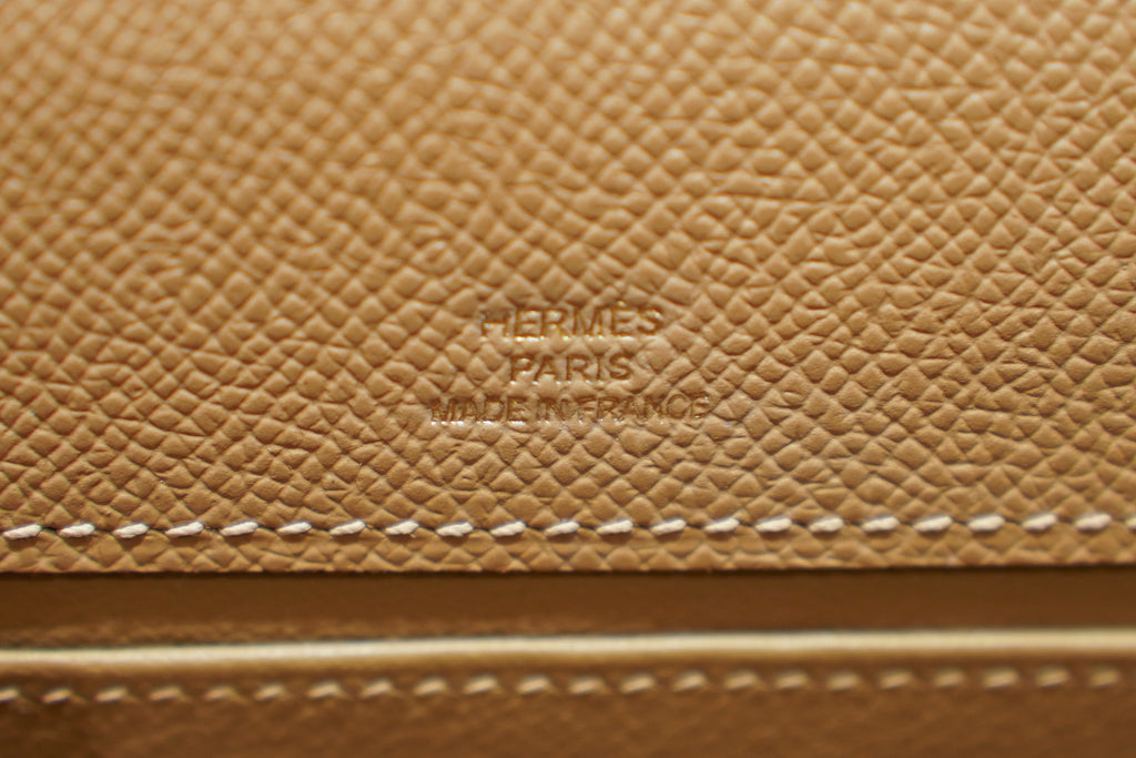 Hermes | Kelly Pochette – Epsom – Beige – Goldene Hardware