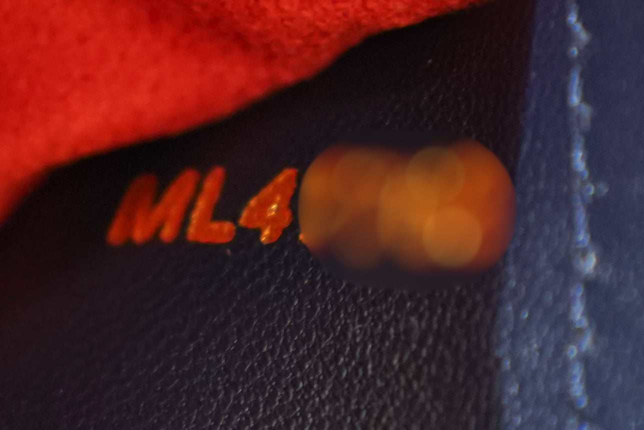 Louis Vuitton | Coussin-Mini – Leather – Noir – Gold Hardware