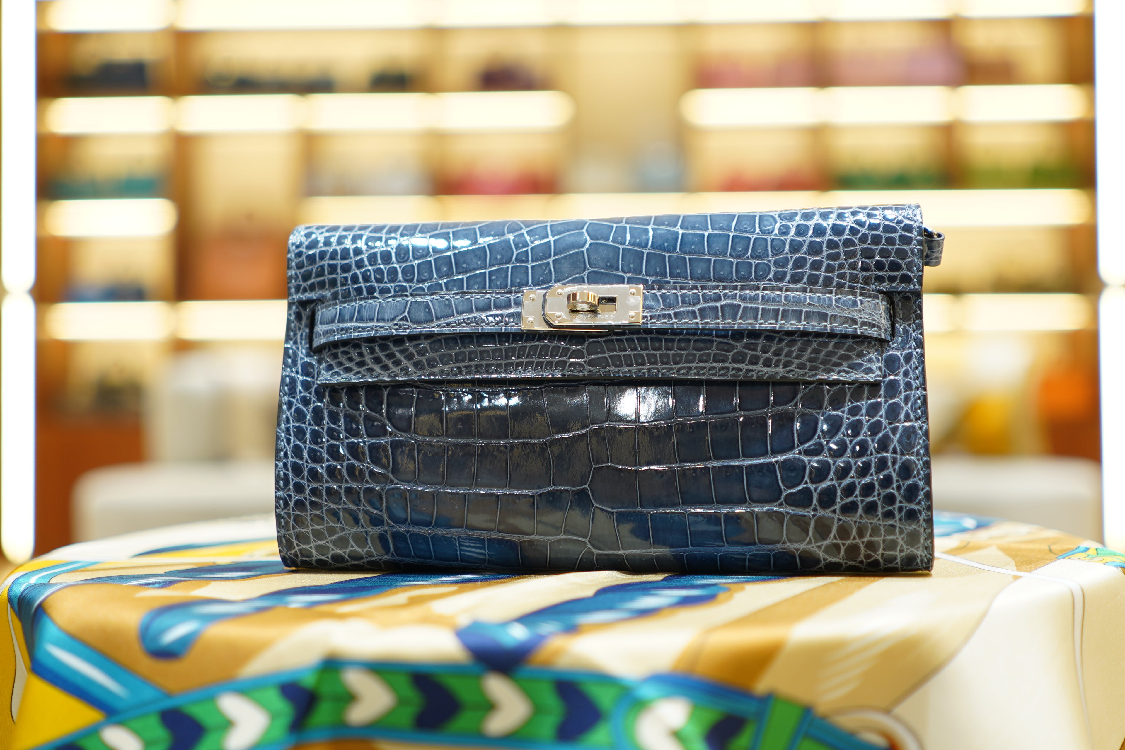 Hermes | Kelly – 28 – Crocodile Leather – Blue – Gold Hardware