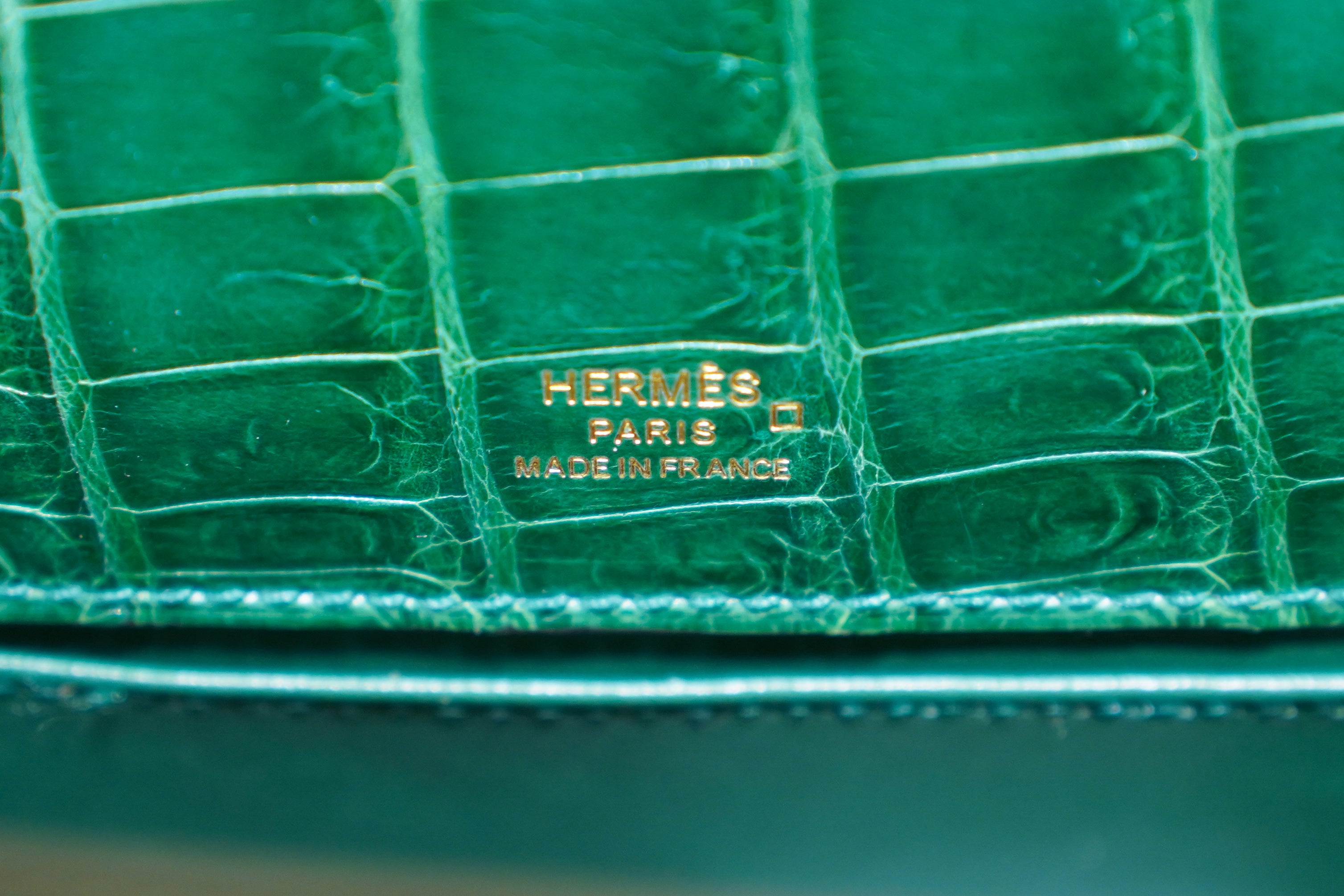 Hermes | Kelly Pochette – Shiny Crocodile Leather – Green – Gold Hardware