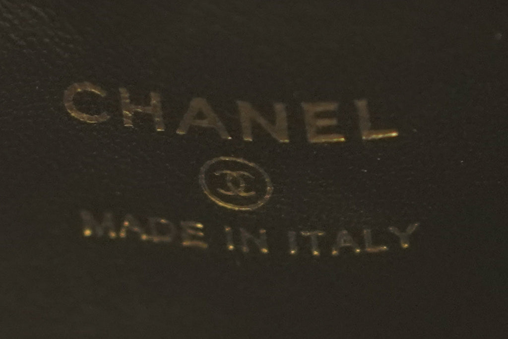 Chanel | 24B – Lambskin – Black – Gold Hardware