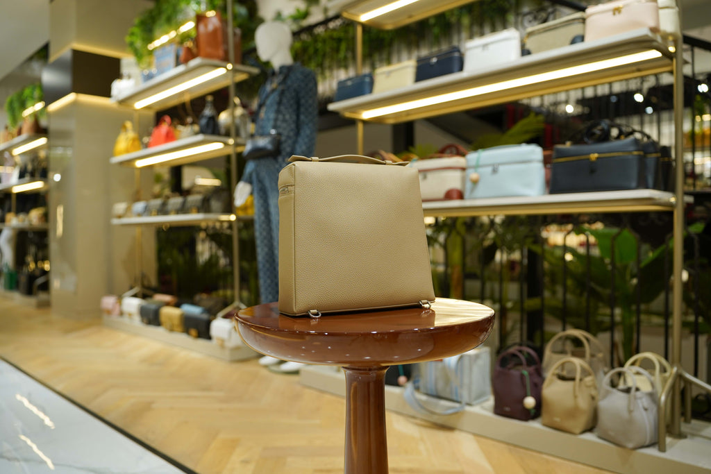 Loro Piana | Extra-Pocket-Backpack – Leather – Beige – Silver Hardware