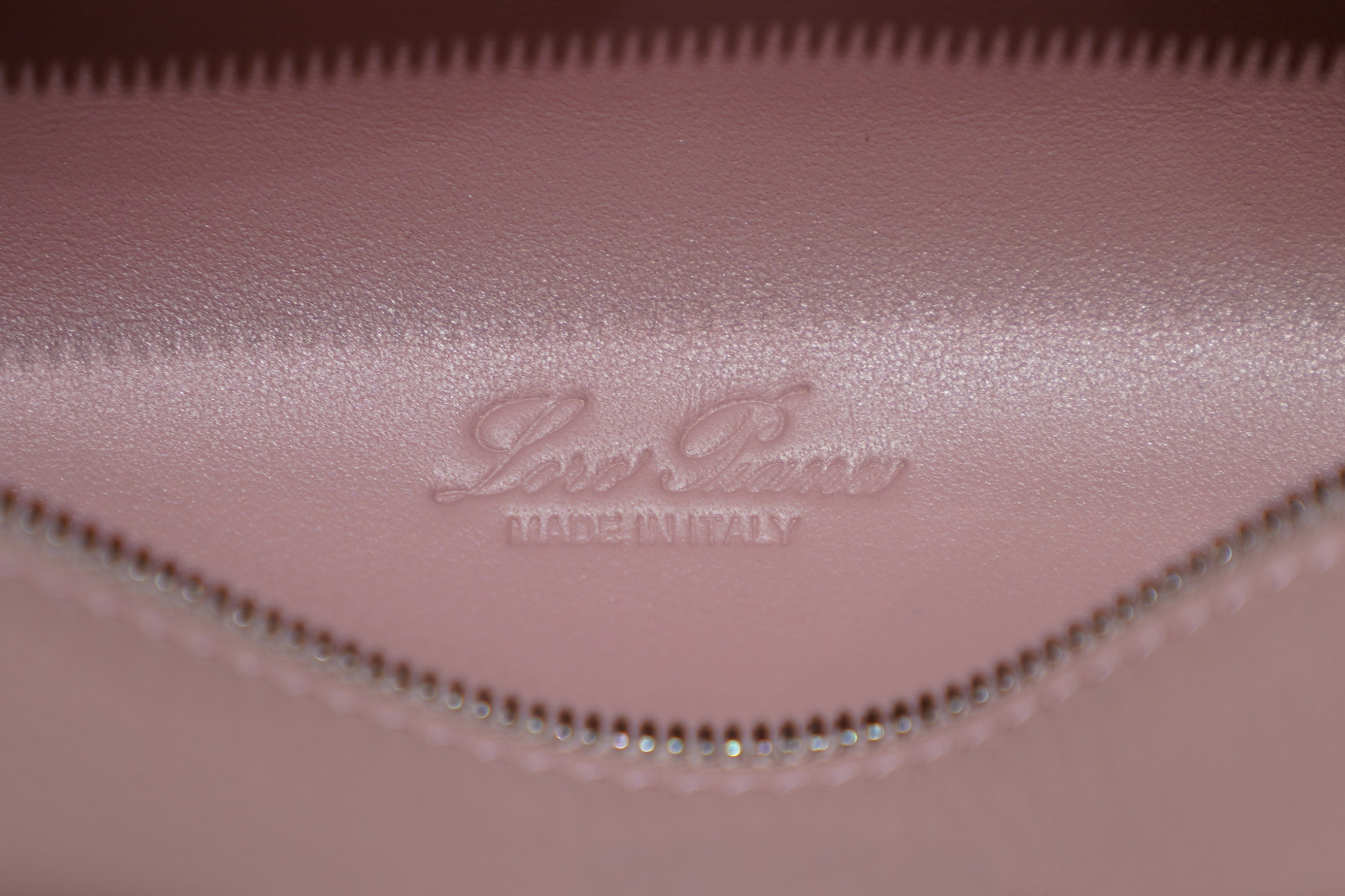 Loro Piana | Extra-Pocket-L19 – Leather – Pink – Silver Hardware