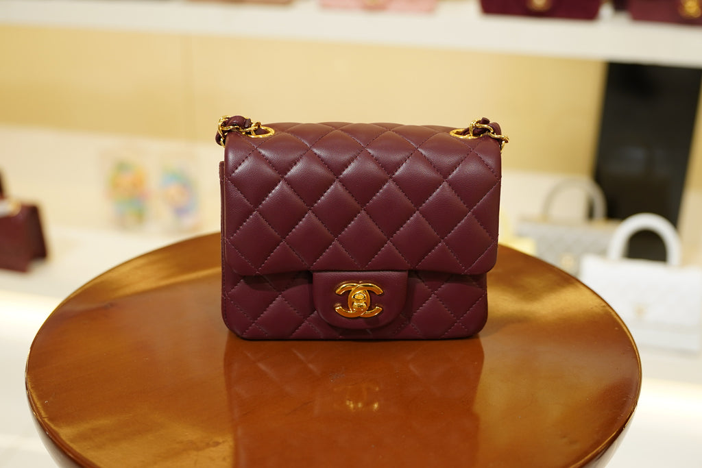 Chanel | Square Mini Flap Bag – Leather – Burgundy – Gold Hardware
